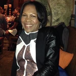 Meet your Posher, Monique